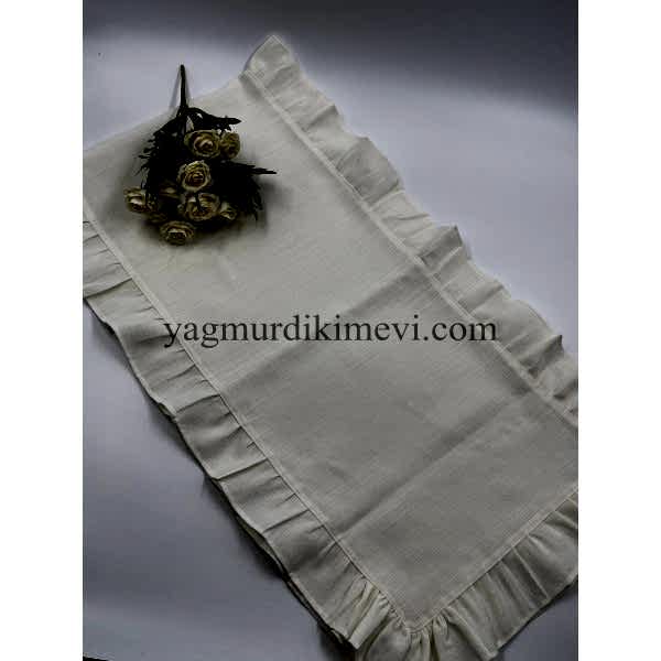 Naturel fırfırlı keten kumaş masa örtüsü zarif tasarımı ile