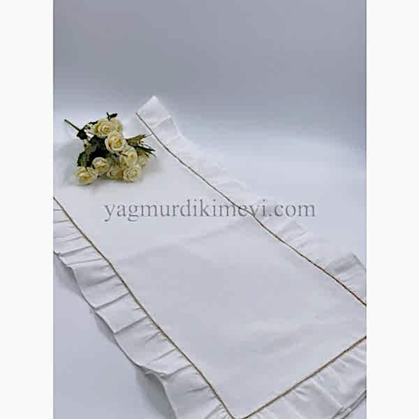 Naturel fırfırlı keten kumaş masa örtüsü zarif tasarımı ile