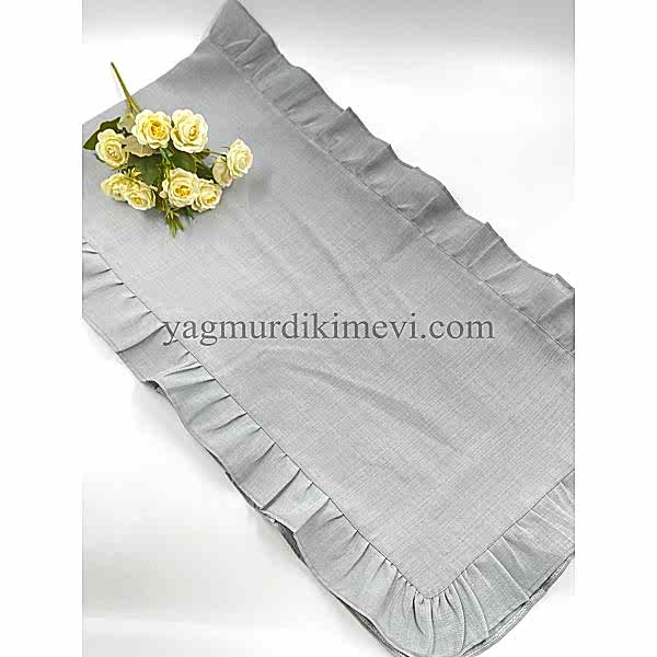 Naturel fırfırlı keten kumaş masa örtüsü zarif tasarımı ile