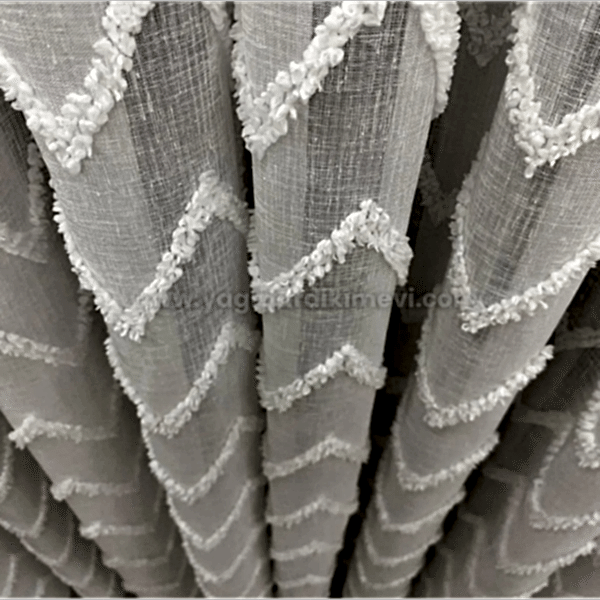  Zigzag desenli püsküllü lüks keten tül perde – ağır gramajlı, dokulu ve modern perde modeli