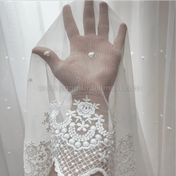  Nokta desenli güpürlü tül perde – sade şıklık, zarif detaylı modern tül perde