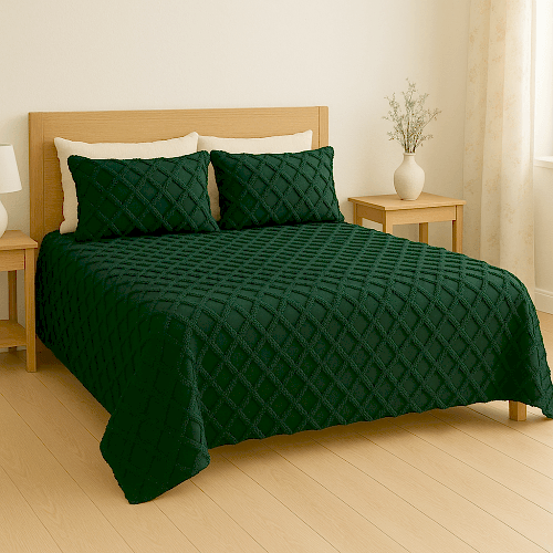 Üçgen Modern Desenli Zümrüt Yeşili Renk Püsküllü Yatak Örtüsü Seti – Ultra Konfor & Özel Tasarım