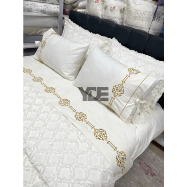 7 Parça Çeyizlik Nakışlı Nevresim Takımı ve Püsküllü Pike Örtüsü