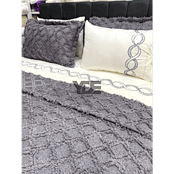 7 Parça Çeyizlik Nakışlı Nevresim Takımı ve Püsküllü Pike Örtüsü